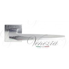 Ручка дверная на квадратной розетке Venezia Unique "Stone" Хром матовый
