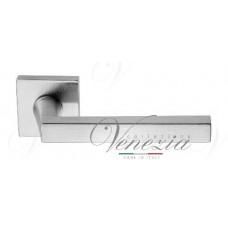 Ручка дверная на квадратной розетке Venezia Unique Easy Хром матовый