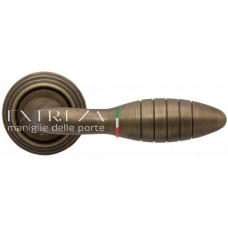 Ручка дверная на круглой розетке Extreza "MIREL" (Мирел) 316  R05 Бронза матовая F03