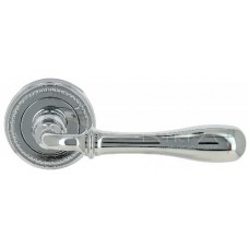 Ручка дверная на круглой розетке Extreza "CARRERA" (Каррера) 321 R03 Хром полированный F04