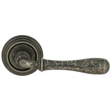 Ручка дверная на круглой розетке Extreza "CARRERA" (Каррера) 321 R05 Серебро античное F45