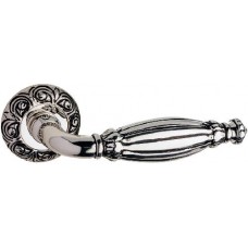 Дверная ручка на круглой розетке Pasini 3661 QUEEN ANT SILVER античное серебро
